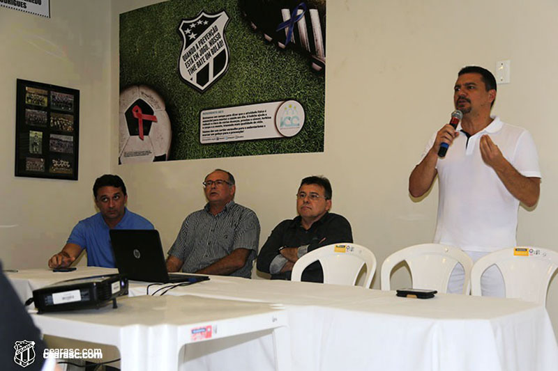 [15-03-2017] Reunião com grupo de torcedores - 1