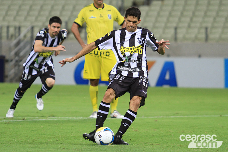 [02-02] Ceará 2 x 0 Treze - 02 - 13