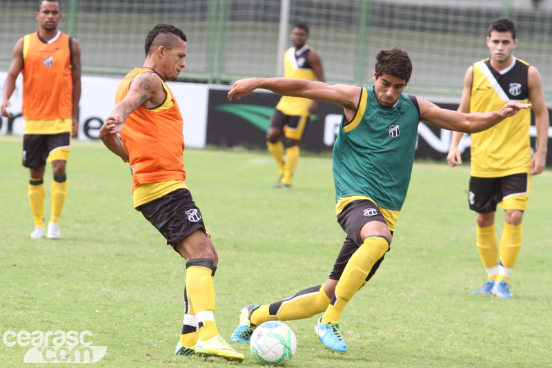 [04-07] Treino técnico + tático - 10