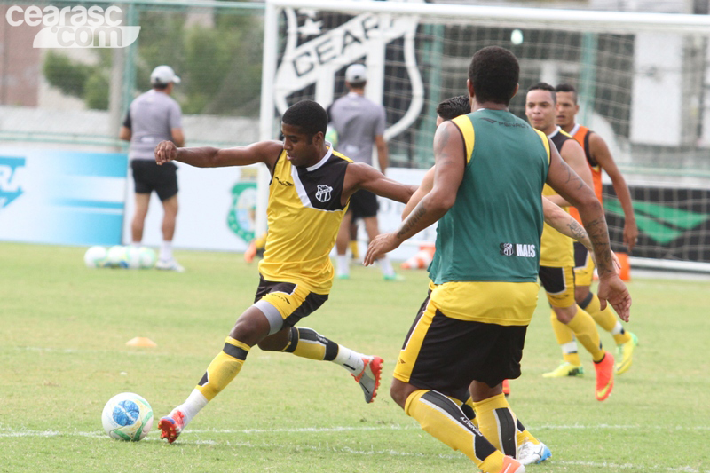 [04-07] Treino técnico + tático - 12