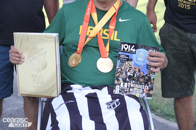 [22-08] Mesatenista David Freitas visita sede - 15