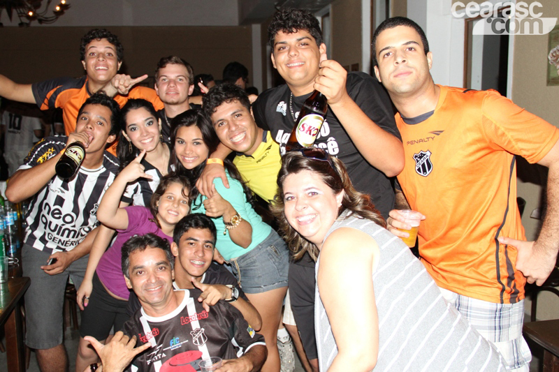[13-05] Ceará 1 x 1 Fortaleza - Comemoração-06 - 3