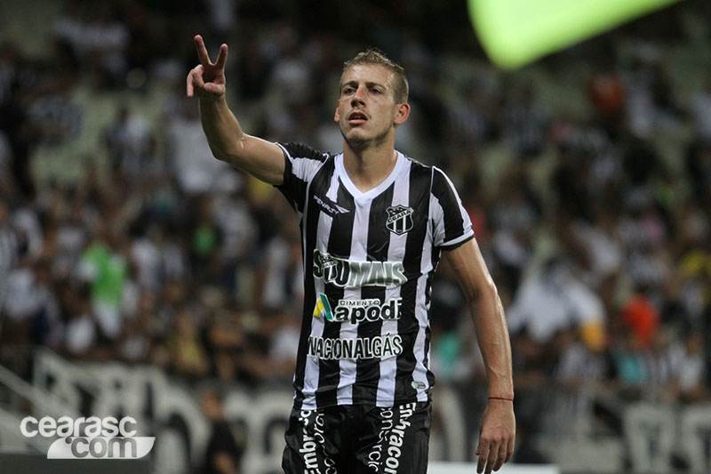 [18-03] Fortaleza 1 x 2 Ceará - 02 - 35