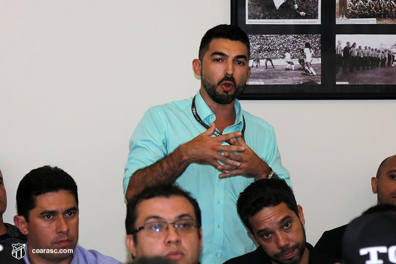 [15-03-2017] Reunião com grupo de torcedores - 24