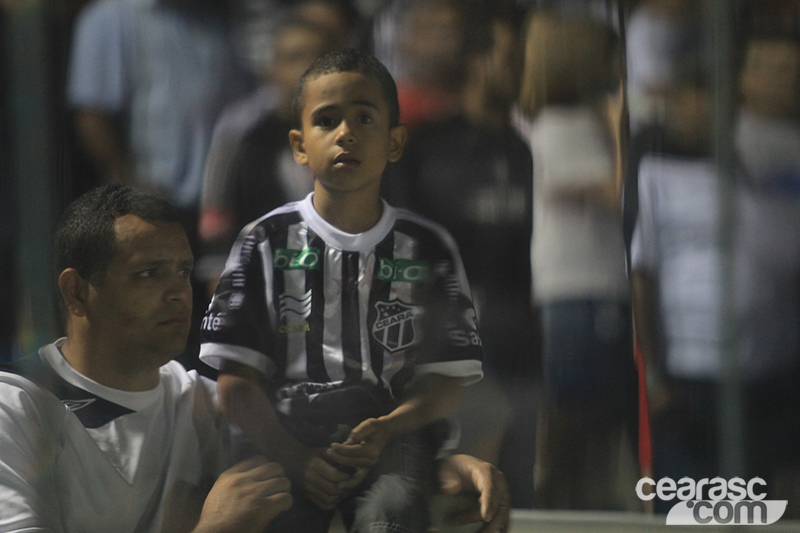 [06-09] Ceará 4 x 2 São Caetano - TORCIDA - 11