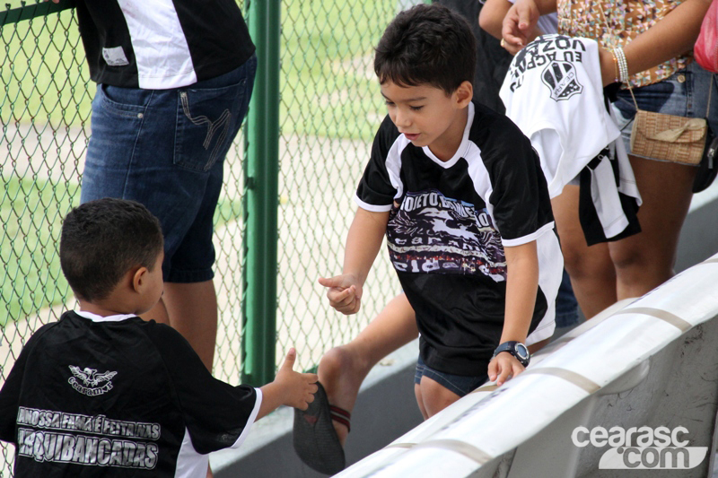 [13-04] Torcedores de Caucaia visitam sede - 4
