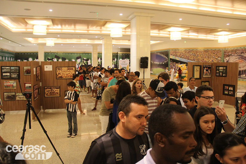 [20-02] Foot fame homenagea Magno Alves - 17