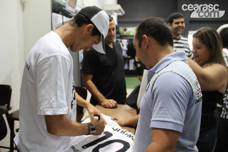 [15-09] Magno Alves recebe torcedores na Loja Oficial5 - 21