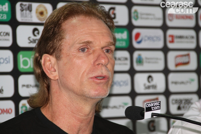 [18-06] Apresentação do Técnico Sérgio Guedes - 2