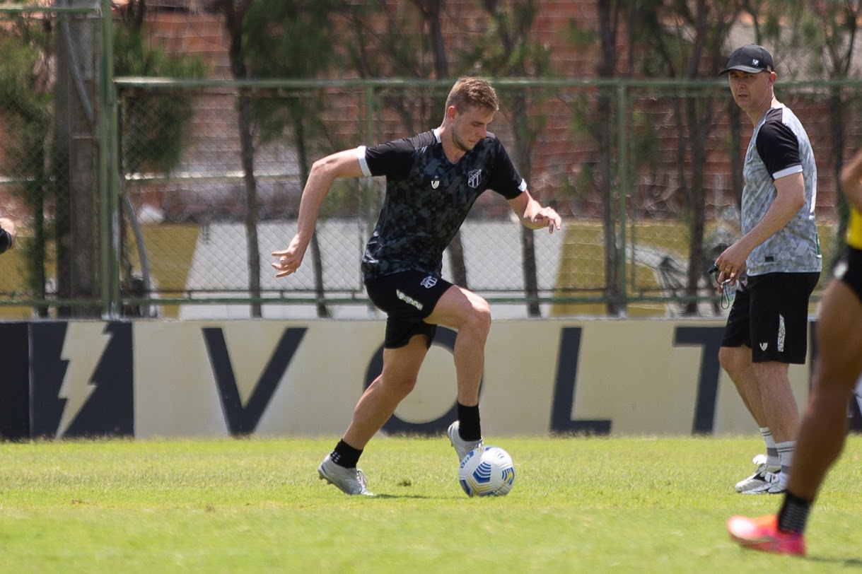 TREINO EM CARLOS DE ALENCAR PINTO 2