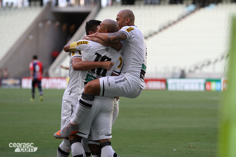 [23-08] Ceará 4 x 3 Paraná - 01 - 10