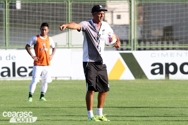 [05-01] Treino físico + técnico - 11