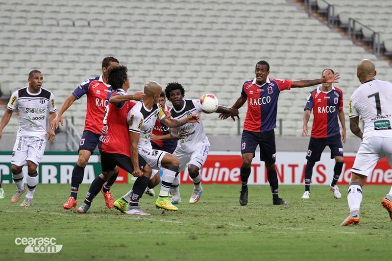 [23-08] Ceará 4 x 3 Paraná - 02 - 3