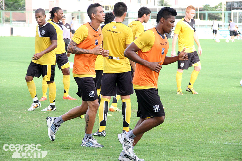 [24-02] Treino tático + finalizações - 10