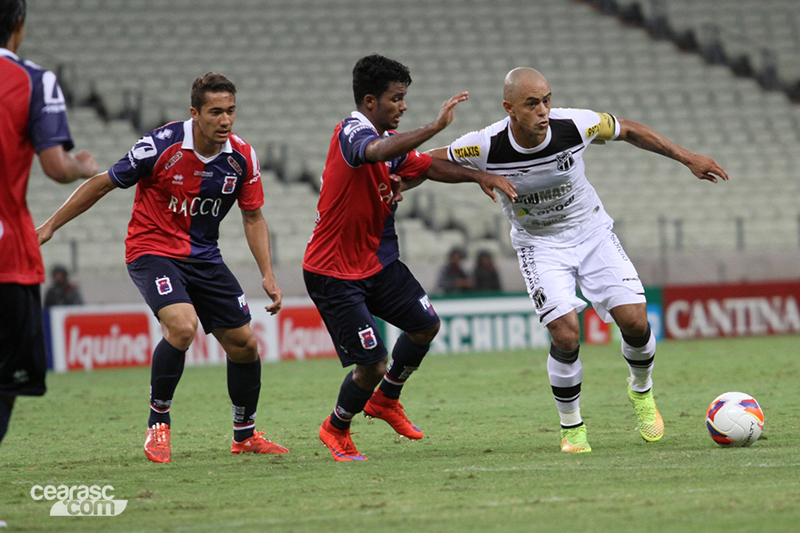 [23-08] Ceará 4 x 3 Paraná - 02 - 7