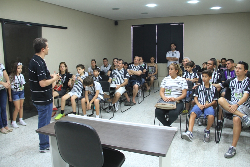 [19-10] Por Dentro do Vozão - Dia das Crianças - 04 - 24