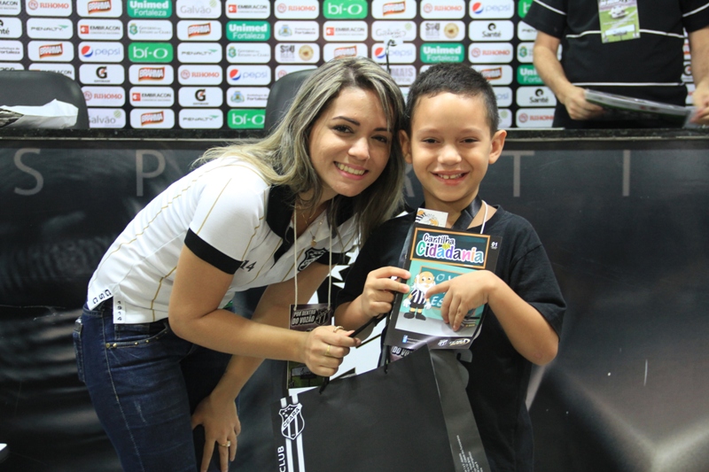 [19-10] Por Dentro do Vozão - Dia das Crianças - 04 - 34