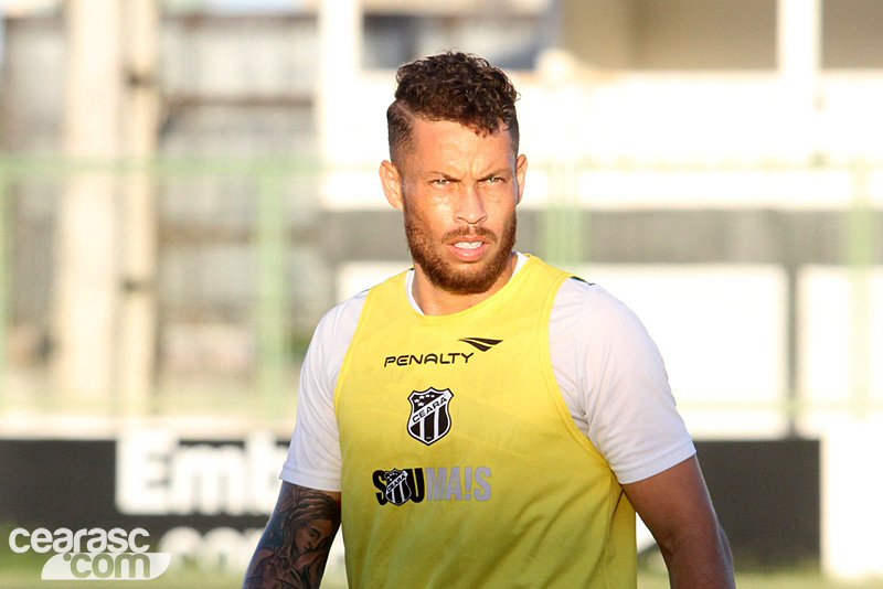 [11-06] Treino tático + finalização - 9