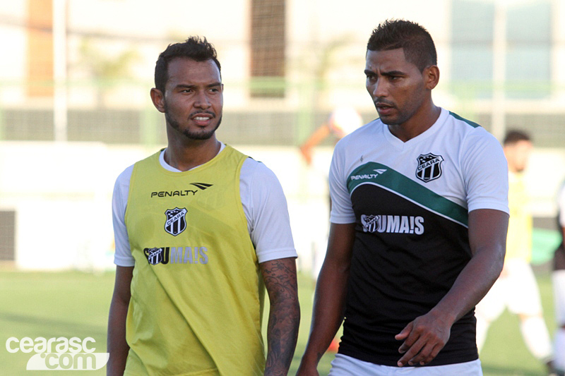 [11-06] Treino tático + finalização - 10