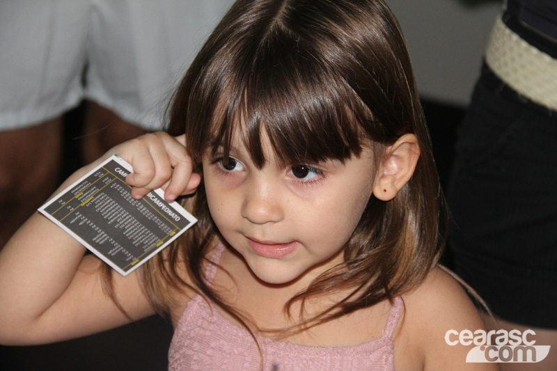 [28-07] Atacante Mota visita Exposição Clubes do Coração - 10