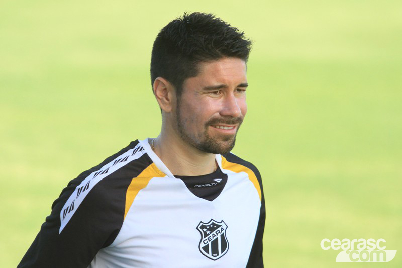 Momentos do meia Ricardinho no Vozão - 25