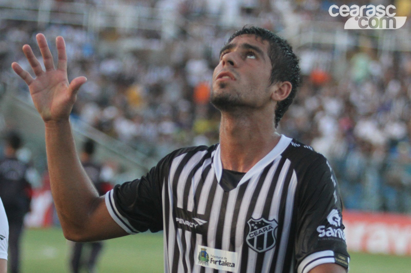 [23-06] Ceará x Atlético-PR2 - 26