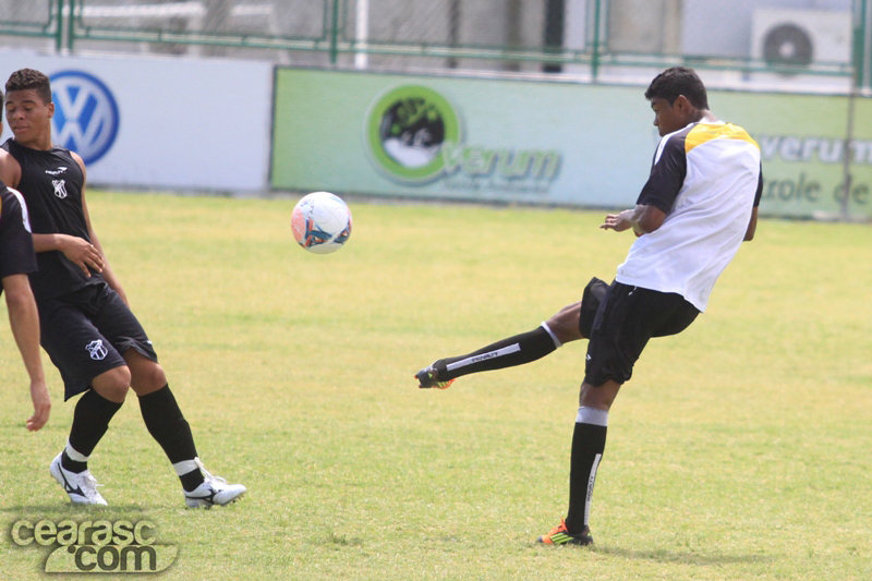 [25-10] Treino técnico + finalização - 5