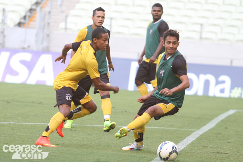 [02-09] Treino técnico e tático - Castelão - 12