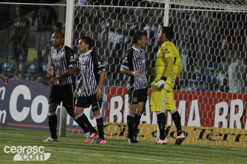 [23-06] Ceará x Atlético-PR3 - 13