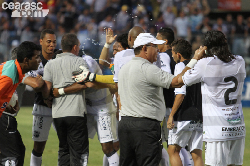 [15-09] Ceará 4 x 3 Joinville-02 - 18