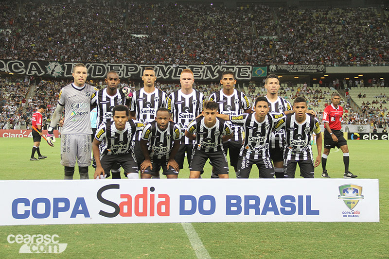 [26-08] Ceará 0 x 3 São Paulo - 1