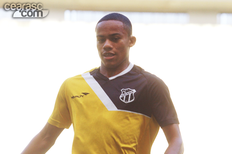 [15-10] Treino coletivo - Castelão - 3