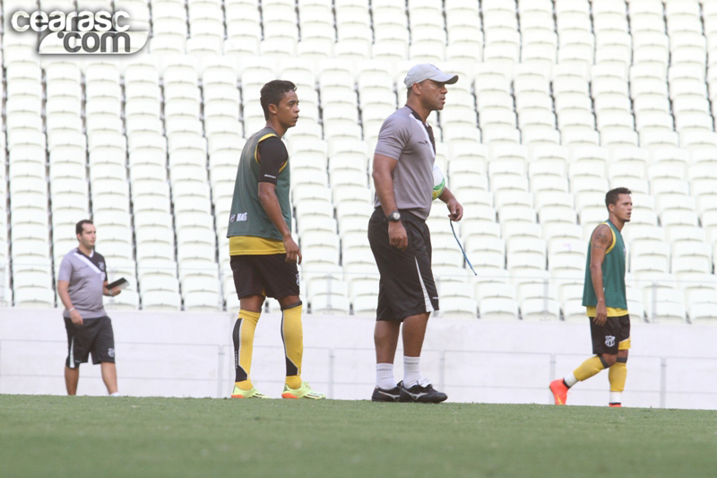 [15-10] Treino coletivo - Castelão - 4