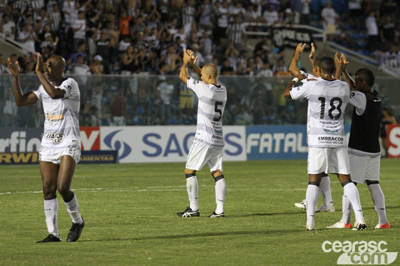 [15-09] Ceará 4 x 3 Joinville-02 - 22