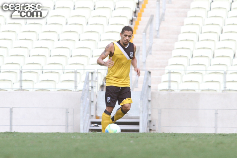 [15-10] Treino coletivo - Castelão - 14