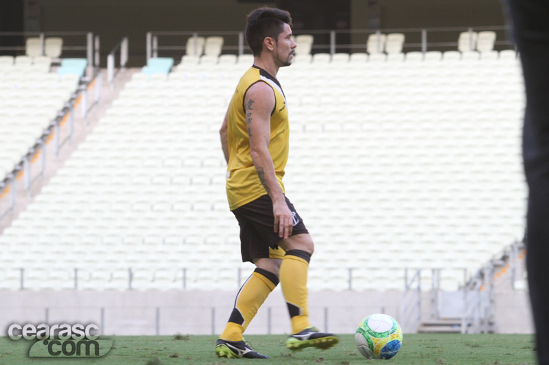 [15-10] Treino coletivo - Castelão - 15