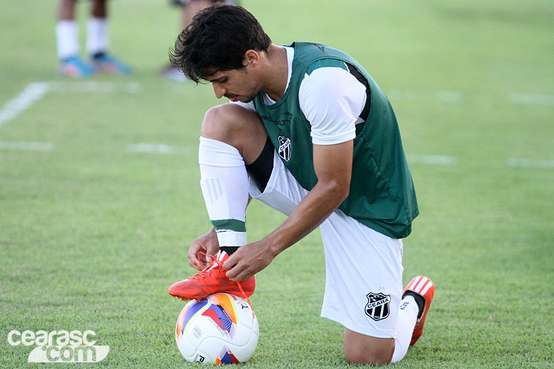[16-06] Treino de passes e finalizações - 5