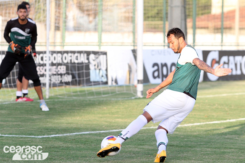 [16-06] Treino de passes e finalizações - 12