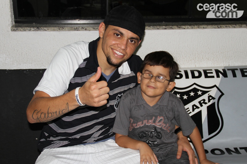 [26-04] Mário Adriel visita o clube - 2