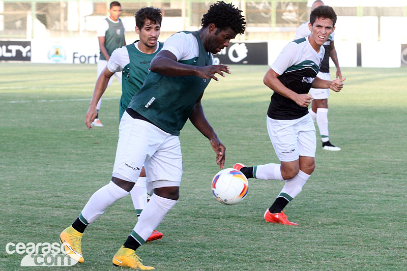 [16-06] Treino de passes e finalizações - 17