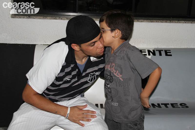 [26-04] Mário Adriel visita o clube - 5