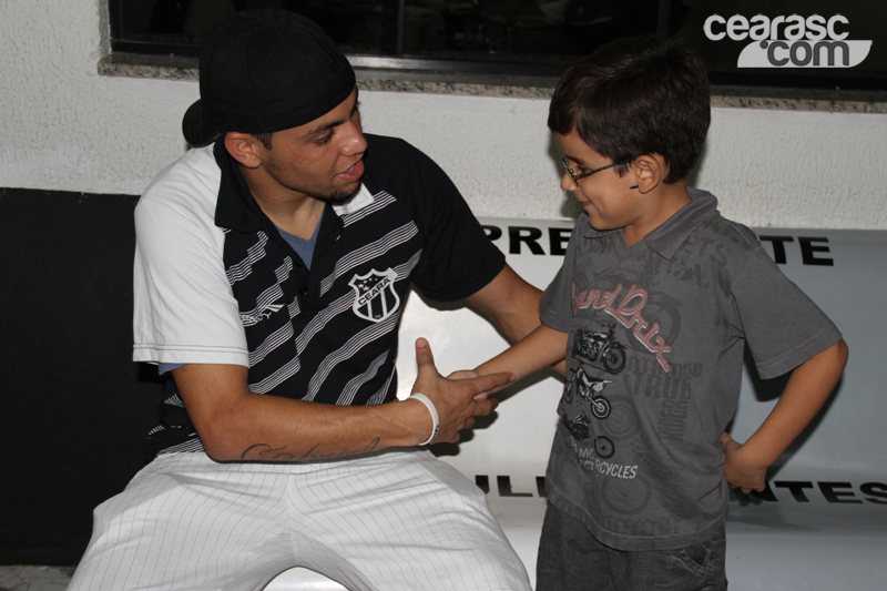 [26-04] Mário Adriel visita o clube - 6