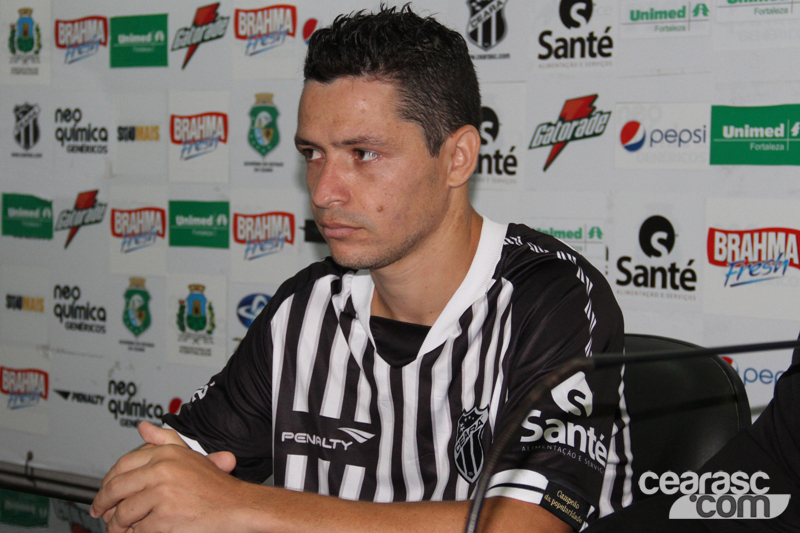 [25-06] Apresentação - Thiaguinho - 1