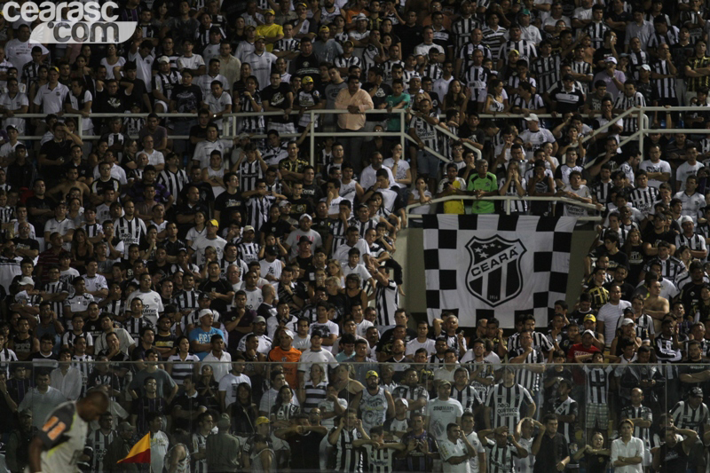 [18-05] Ceará 1 x 2 América-MG - Torcida - 14