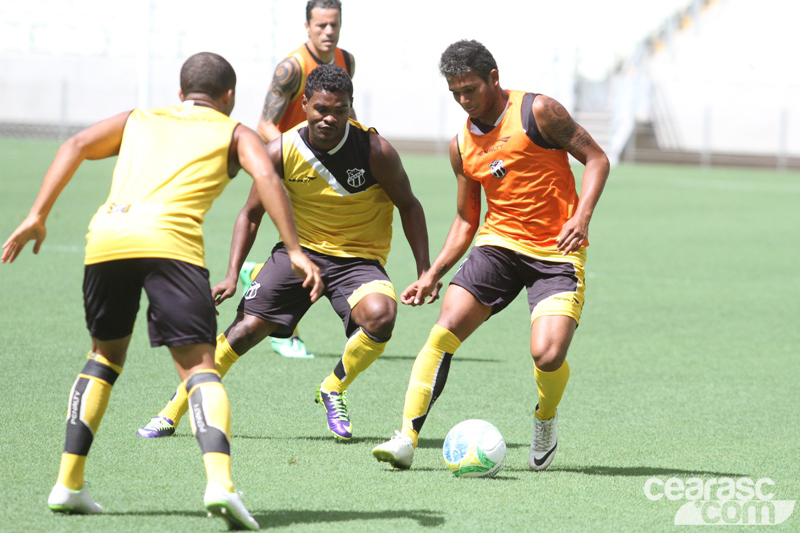 [18-07] Treino coletivo - Castelão - 12