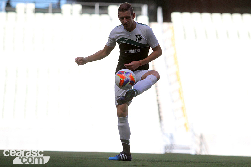 [18-06] Treino coletivo - Castelão - 2