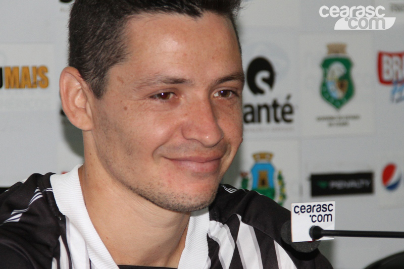 [25-06] Apresentação - Thiaguinho - 5