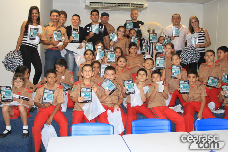 [16-09] Vovô vai à Escola - Colégio Militar - 15