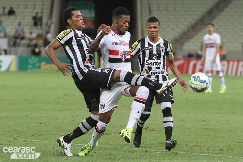 [26-08] Ceará 0 x 3 São Paulo - 17