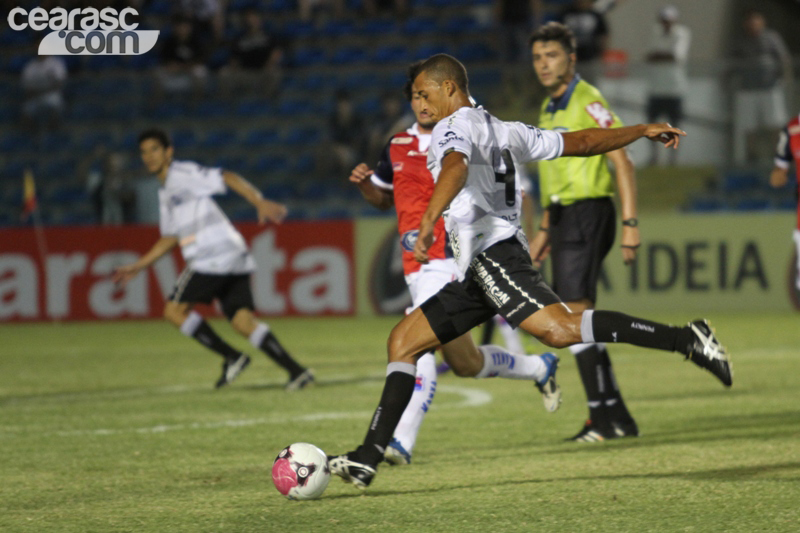[23-10] Ceará x Paraná 02 - 4